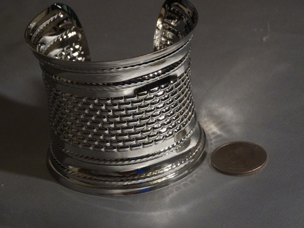 Glorious Woven Cable Cuff - Silver image