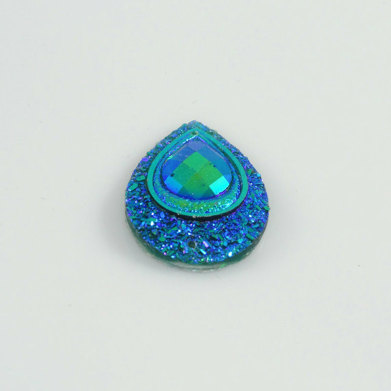 10 Pieces - 20 x 30 mm Peacock Tear Drop Stone Emerald AB