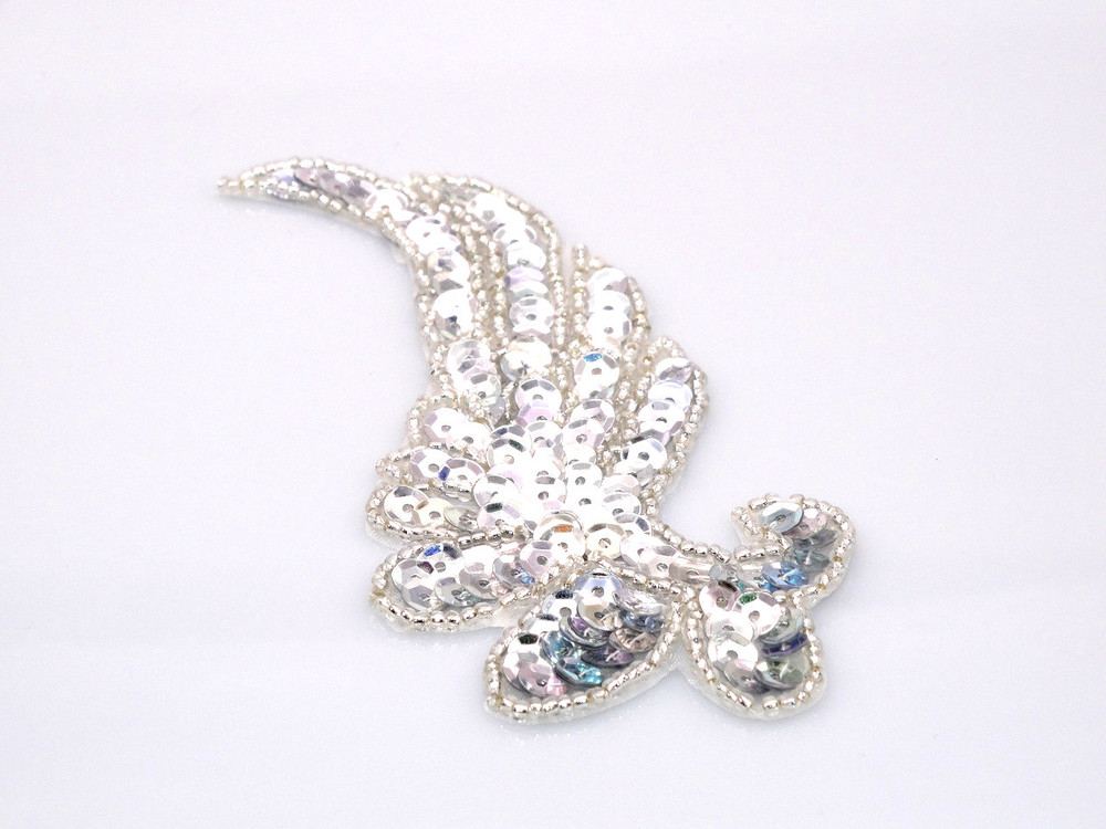 4.5x11cm Sequin Bead Wing Motiff - Silver Pair image