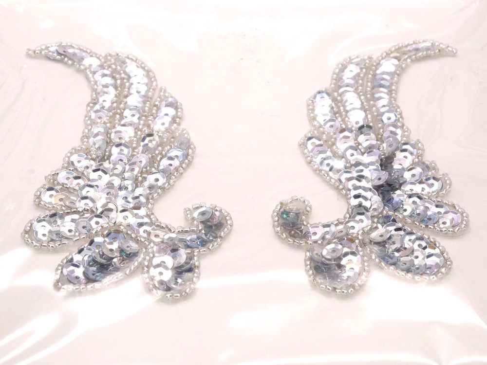 4.5x11cm Sequin Bead Wing Motiff - Silver Pair image