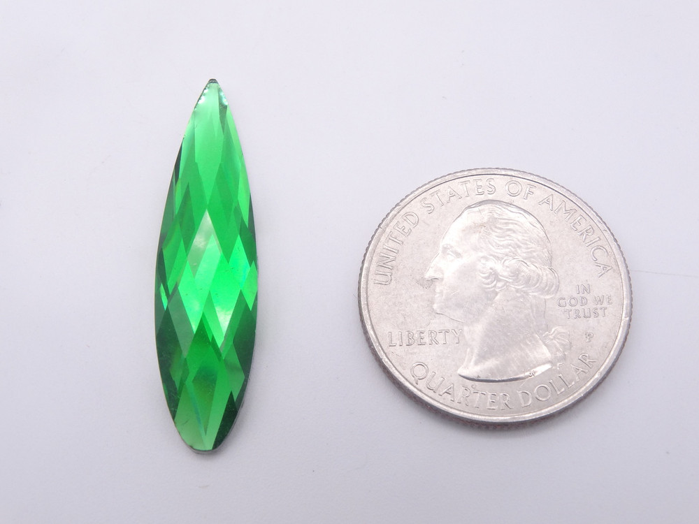20 Pieces - 9 x 36 mm Teardrop Stone - Green  image