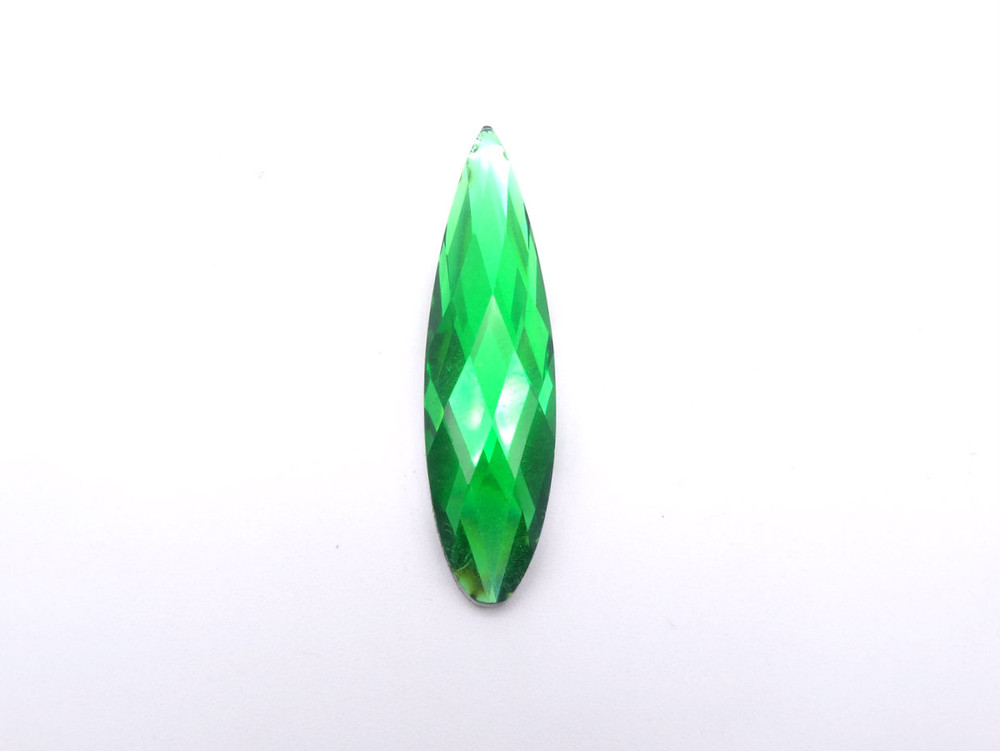 20 Pieces - 9 x 36 mm Teardrop Stone - Green 