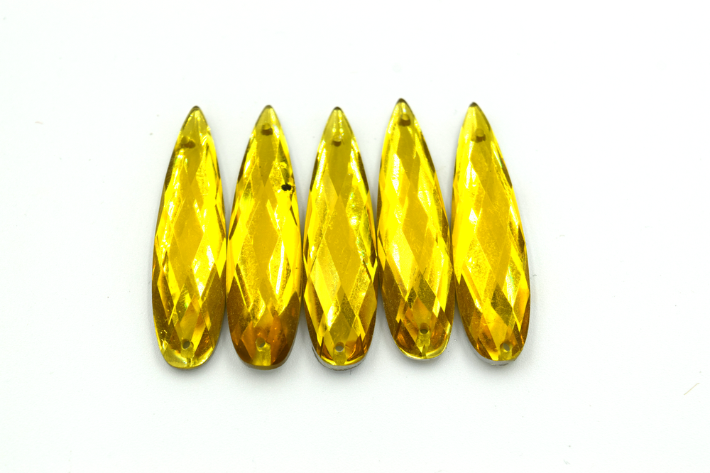 50 Pieces - 8 x 28 mm Teardrop Stone Gold image
