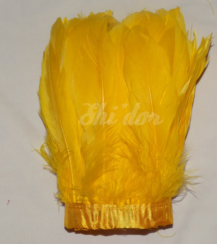 1 Yard Nagorie Feathers 4-6 inch - Gold image